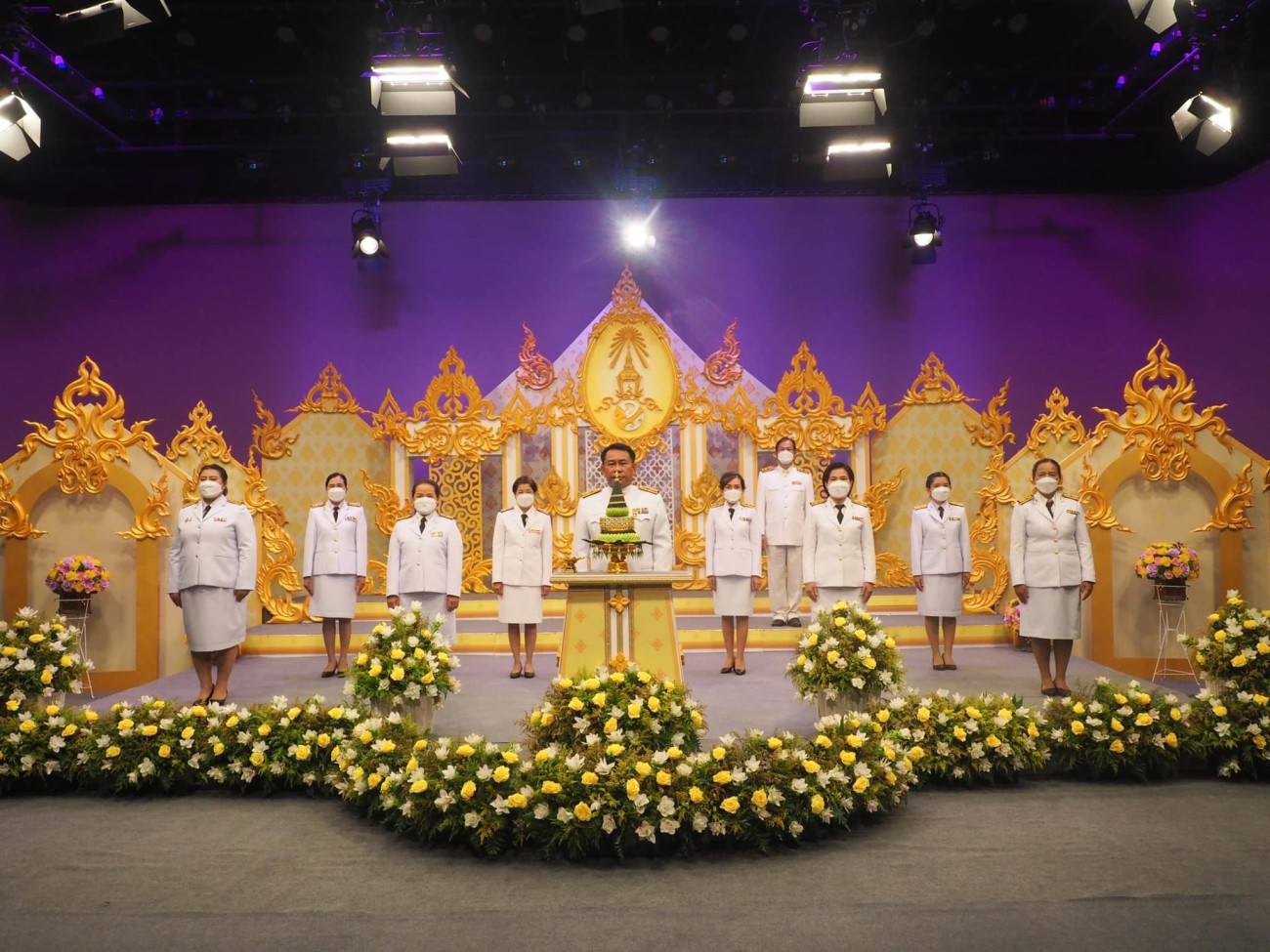 เข้าร่วมบันทึกเทปโทรทัศน์ ถวายพระพรชัยมงคล พระบาทสมเด็จพระเจ้าอยู่หัวมหาวชิราลงกรณ์ บดินทรเทพยวรางกูร เนื่องในโอกาสวันเฉลิมพระชนมพรรษา 28 กรกฎาคม 2565 ณ สถานีวิทยุโทรทัศน์แห่งประเทศไทย (NBT) จังหวัดเช uploads/2/2022-12/294519850_3125204634412246_2226015171820412959_n.jpg