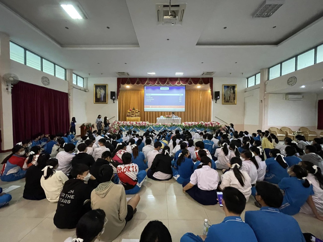 กิจกรรมการแข่งขันตอบปัญหาวิทยาศาสตร์ ประเภททีม ปีการศึกษา 2565 ผ่านแอพพลิเคชัน Kahoot ณ ห้องประชุมดอกปีบและห้องประชุมเสริมสุข uploads/2/2022-12/301489504_3149263135339729_6656159048689573342_n.jpg