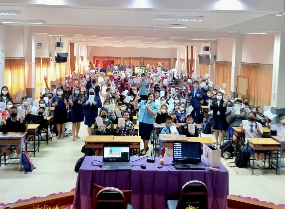 กิจกรรมแนะแนวสัญจรโรงเรียนในเครือข่ายให้กับนักเรียนในระดับชั้นมัธยมศึกษาปีที่ 1 และมัธยมศึกษาปีที่ 4 อาทิ โรงเรียนสันป่าตองสุวรรณราษฎร์,โรงเรียนบ้านเชิงดอย(ดอยสะเก็ด),โรงเรียนบ้านสันกำแพง,โรงเรียนอนุบ uploads/2/2023-02/328826821_978671786445509_8131648394672537103_n.jpg