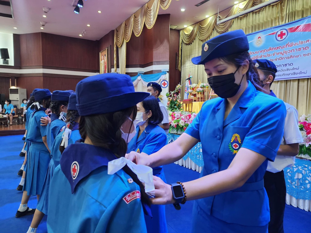 กิจกรรมพิธีเข้าประจำหมู่ยุวกาชาด ระดับชั้นมัธยมศึกษาปีที่ 1 ประจำปีการศึกษา 2565 uploads/2/2023-02/e2893800687d11c15b39625fedd3bcd6.jpg