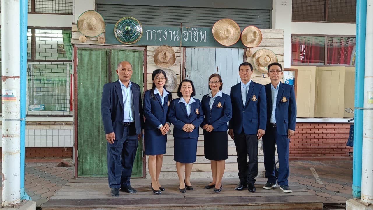 กลุ่มสาระการเรียนรู้การงานอาชีพ โรงเรียนวัฒโนทัยพายัพ เข้าศึกษาดูงานเพื่อเพิ่มพูนสมรรถนภาพการทำงาน เพิ่มพูนประสบการณ์ในด้านการจัดการเรียนรู้ด้านอาชีพ ณ โรงเรียนดำรงราฎร์สงเคราะห์ 2565 และ โรงเรียนราชป uploads/2/2023-04/330994278_1115238005813037_7746258170139201889_n.jpg