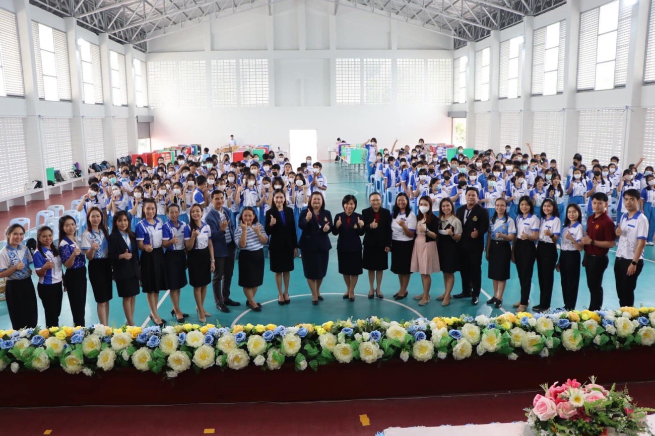 โครงการส่งเสริมผู้เรียนที่มีความสามารถพิเศษทางด้านวิทยาศาสตร์ ใน “กิจกรรมจัดทำนำเสนอผลงานนวัตกรรมโครงงานวิทยาศาสตร์ และคณิตศาสตร์” ประจำปี 2565 uploads/2/2023-04/335065801_1299447297451692_555578208406883835_n_1.jpg