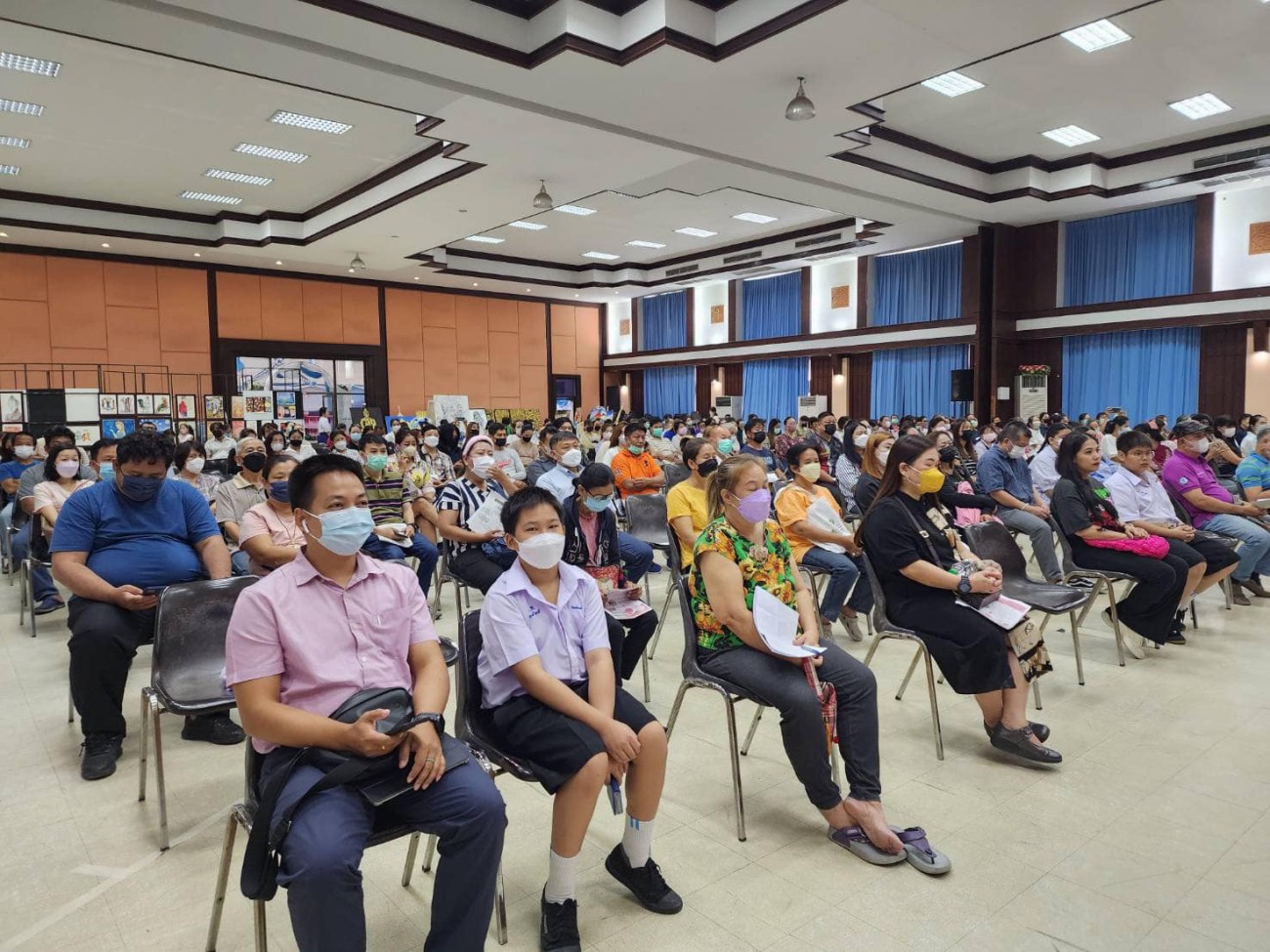การประชุมผู้ปกครองนักเรียนระดับชั้นมัธยมศึกษาปีที่ 1 และ 2 uploads/2/2023-06/351310981_582079437390960_1410301126723774939_n.jpg