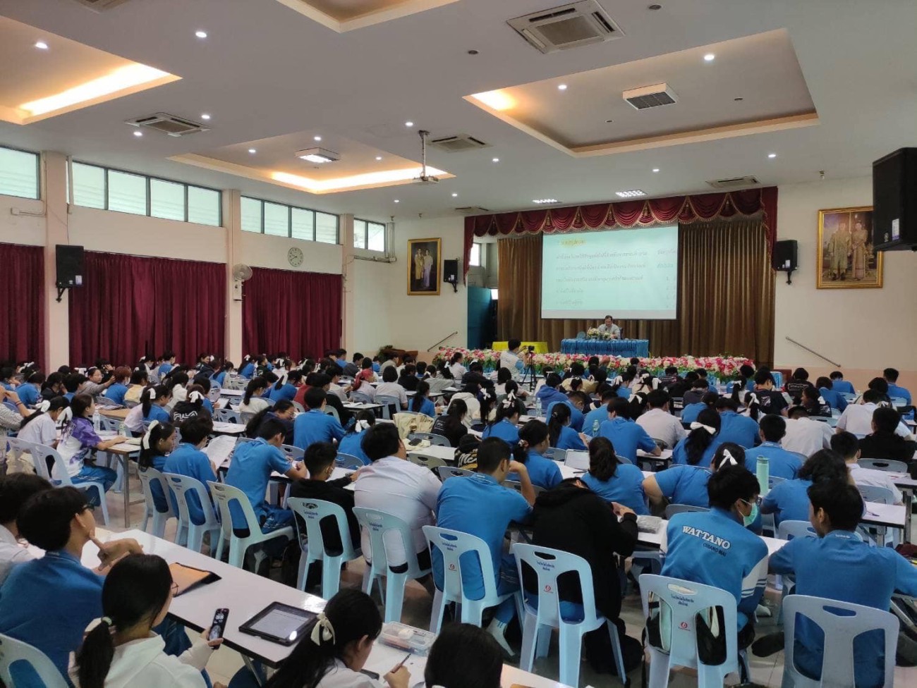 จัดกิจกรรมเรียนเสริมความรู้เพื่อมุ่งสู่มหาวิทยาลัยในการเตรียมสอบ TGAT/TPAT ของนักเรียนระดับชั้นมัธยมศึกษาปีที่ 6 uploads/2/2023-10/393751549_650476393884597_3213240788931909613_n.jpg