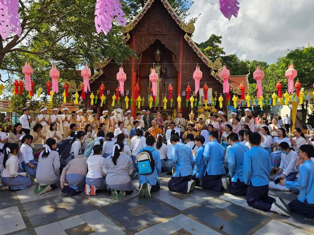 ระดับชั้น ม.5 นำนักเรียนชั้นมัธยมศึกษาปีที่ 5 จำนวน 502 คน เข้าร่วมกิจกรรม''ประเพณีมหาเวสสันดรชาดก มรดกชาติ'' uploads/2/2023-12/405792868_122117748500089568_7930090116315924533_n.jpg