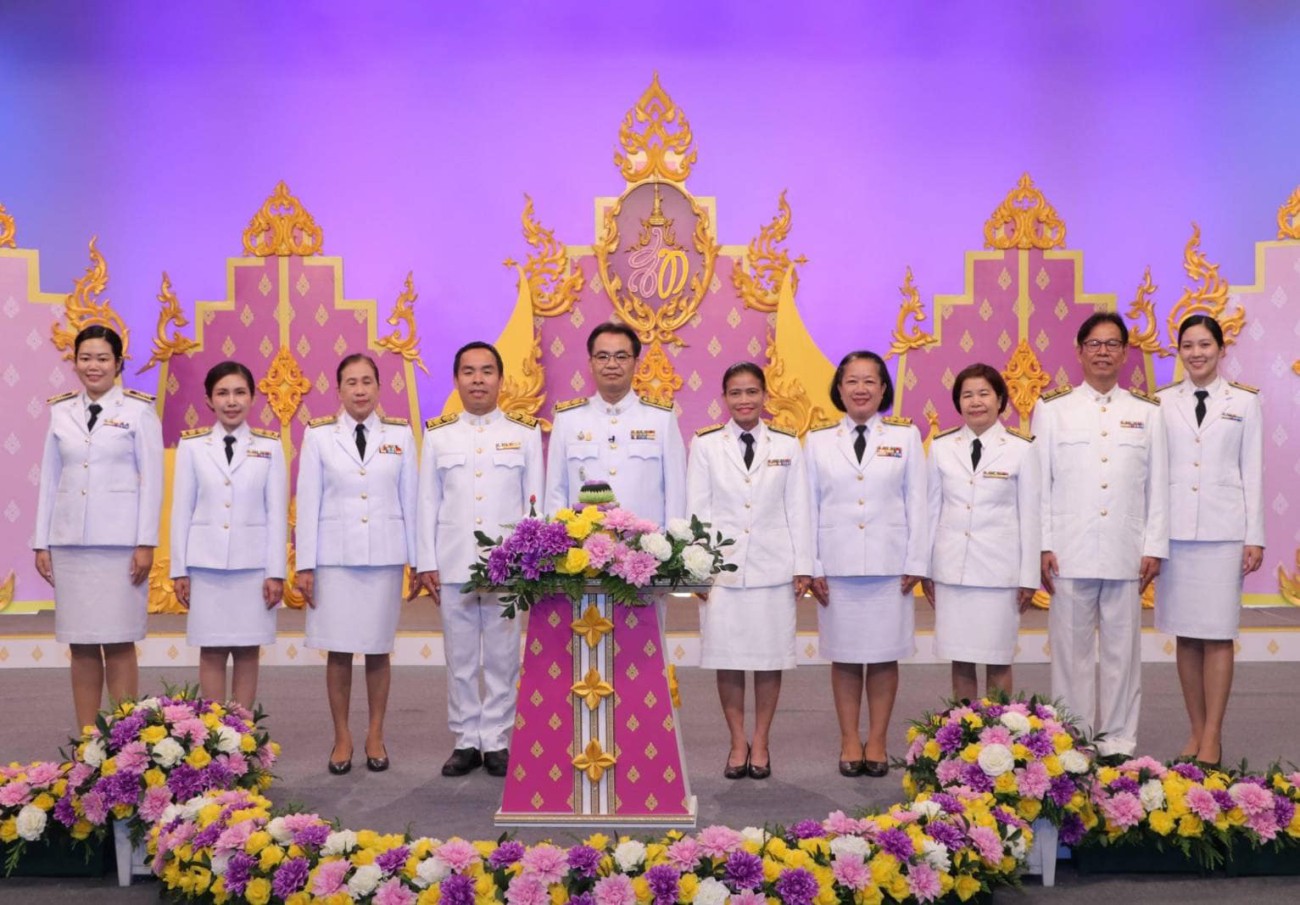 คณะผู้บริหาร ตัวแทนข้าราชการครูโรงเรียนวัฒโนทัยพายัพ เข้าร่วมบันทึกเทปโทรทัศน์ ถวายพระพรชัยมงคล สมเด็จพระนางเจ้าสุทิดา พัชรสุธาพิมลลักษณ พระบรมราชินี uploads/2/2024-06/445712570_122154777278089568_2769384001858024970_n.jpg