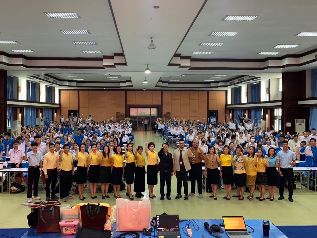 เตรียมความพร้อมนักเรียนระดับชั้นมัธยมศึกษาปีที่ 5 สู่รั้วมหาวิทยาลัย #DEK69 uploads/2/2024-07/452746736_122164085288089568_1051267894291942718_n.jpg
